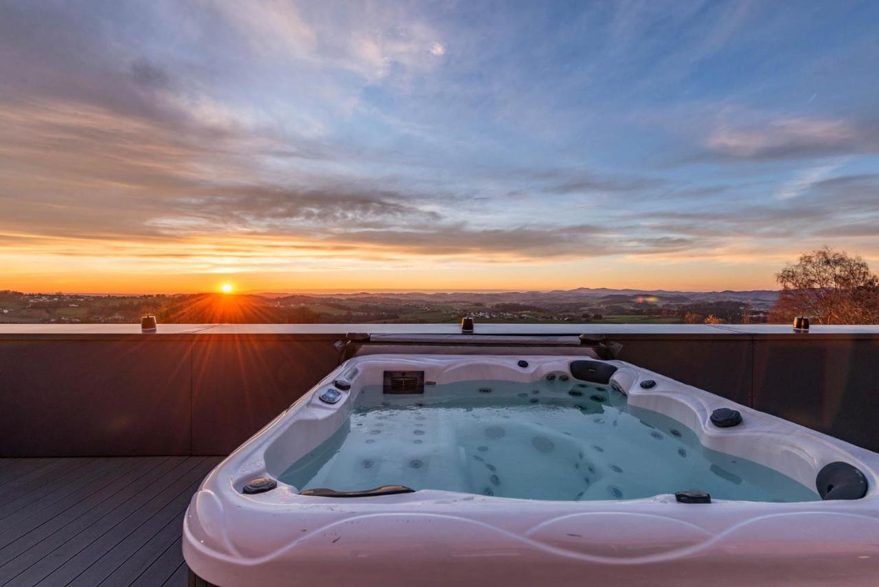 Moderne Villa Mit Whirlpool Und Heimkino Вальдкирхен Экстерьер фото
